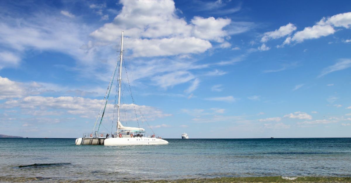 catamaran sunny beach