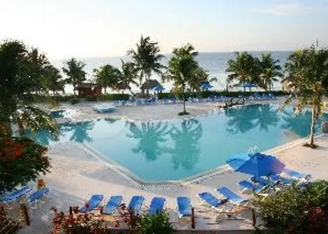 Akumal Beach Resort Hotel
