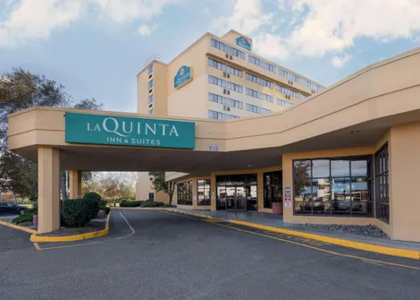 La Quinta Inn & Suites Secaucus