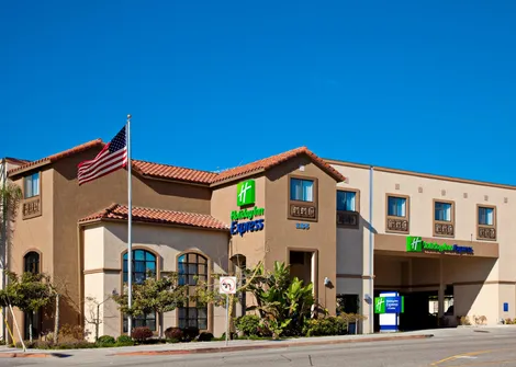Holiday Inn Express & Suites Hermosa Beach
