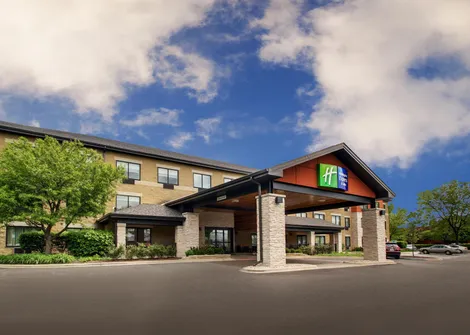 Holiday Inn Express & Suites Aurora- Napervillle