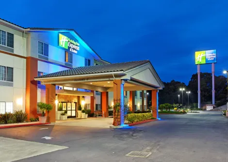 Holiday Inn Express&Suites San Pablo/Richmond Area
