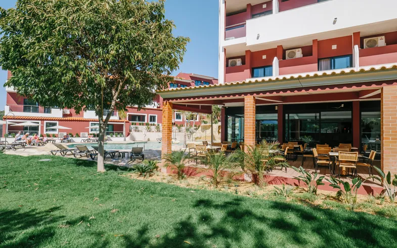Topazio Mar Beach Hotel & Apartments Review: What To REALLY Expect If You  Stay